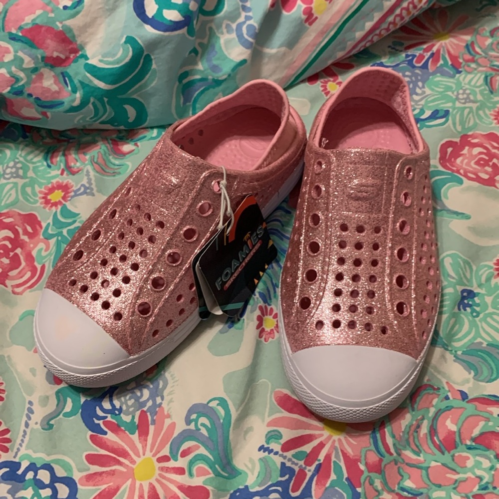 SKECHERS girl shoes
